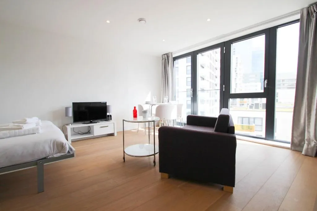 Apartment Aldgate East Studio Hotel London