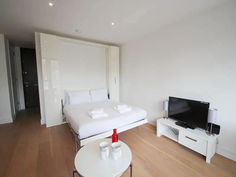 Apartment Aldgate East Studio Hotel London United Kingdom
